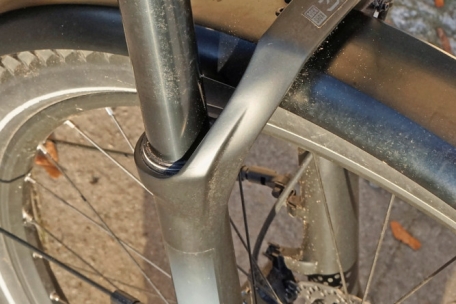 Komfort dank komprimierter Luft: Die Rockshox-Gabel hat einen Federweg von 120 Millimetern