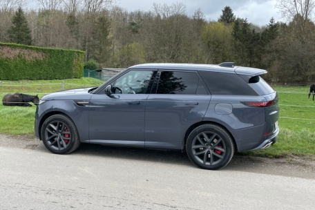 Range Rover Sport P440e AWD