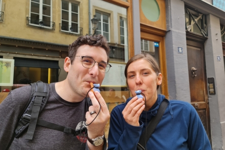In aller Früh machten sich die Besucher auf den Weg zum Fischmarkt