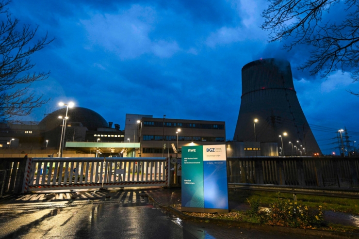 Standpunkt / Endlich vorbei! Überlegungen zur Abschaltung der drei letzten Atomkraftwerke in Deutschland