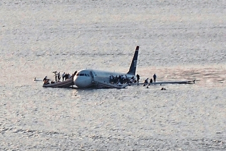 Ein Airbus A320 wasserte nach Vogelschlag 2009 im Hudson River