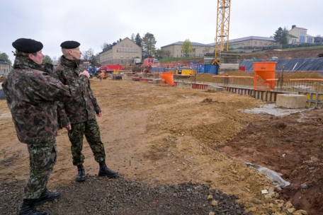 Der neue Sport- und Freizeitkomplex entsteht am Rande des Militärzentrums