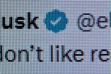 Social Media / Twitter entfernt im großen Stil den blauen Haken – auch bei Trump, Gates, Gaga