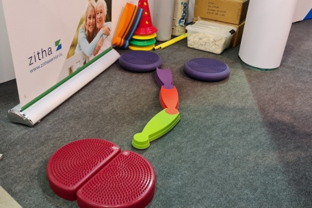 Geräte für Rehabilitation und Gleichgewichtstraining dürfen im Angebot nicht fehlen