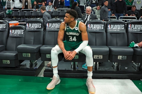 NBA / „Wirst Du jedes Jahr befördert?“: Giannis Antetokounmpo kontert Reporter nach Aus in den Play-offs