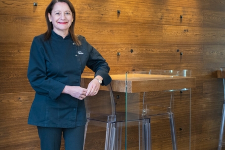 Die Gründerin von „Bargello“, Laura Fontani, machte zunächst eine Karriere als Investmentbankerin, bevor sie sich ihrem Herzensprojekt, einer florentinischen Eismanufaktur in Luxemburg, widmete