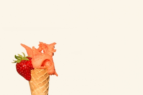 Der Bestseller, der Sonne und Fruchtgenuss im dunklen Winter in Luxemburg bringt, ist die Kreation Erdbeere-Orange