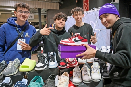 Für manche der jungen Menschen sind die Sneakers richtige Wertanlagen