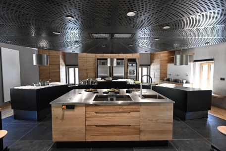 Die Küche ist, neben dem Garten, das Herzstück der Schule