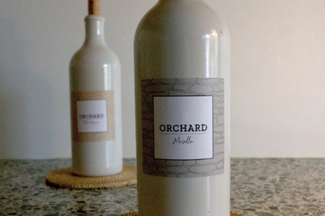 Die „Orchard“-Weine werden in Keramikflaschen abgefüllt