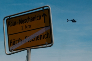 Deutschland / Zwei Bauarbeiter nahe Köln von Zug erfasst und getötet