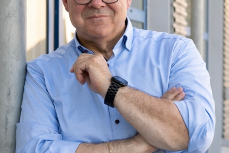 Marc Spautz ist CSV-Politiker, Abgeordneter, Schöffe, ehemaliger Gewerkschaftssekretär und ausgebildeter Automechaniker 