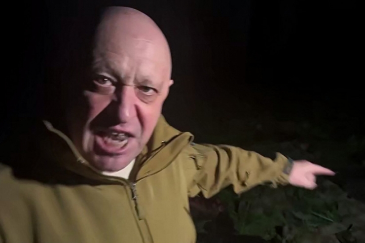 Ukraine-Krieg / Nachschub für Söldnertruppe: Auf Abzugsdrohung folgen Munitionszusagen