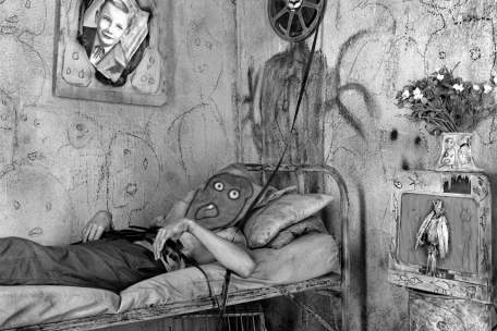 Unwind, 2013 From: Asylum of the Bird © Courtesy of Roger Ballen