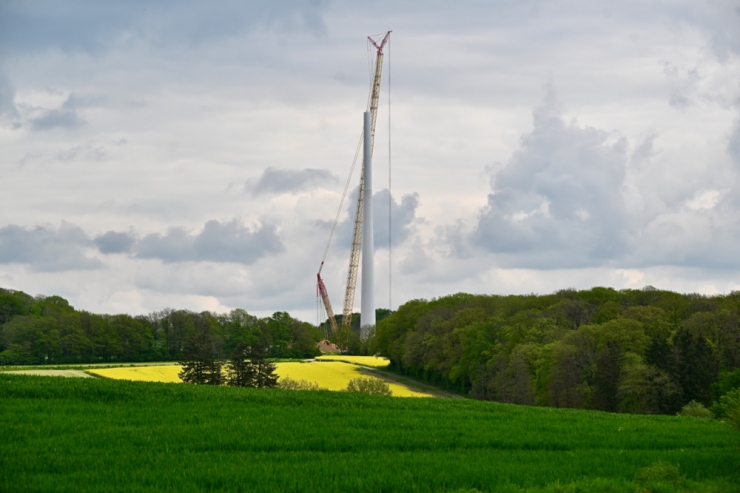 Besuch in Bergem / Genug Strom für eine ganze Gemeinde: Wie Windkraft auch im Minett Fuß fasst