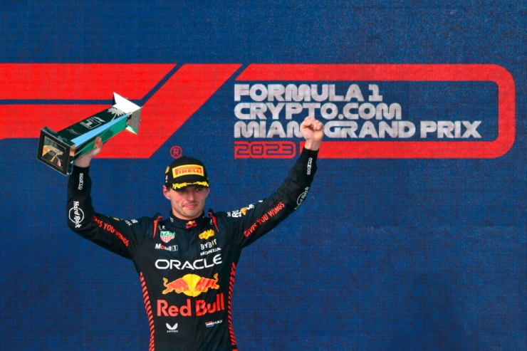 Formel 1 / „Wo sind die anderen?“: Verstappens Gegner vergeblich gesucht 