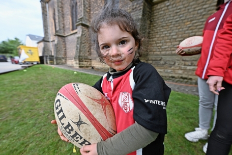 Der „Rugby Club Terres Rouges“ richtet sich auch an Kleinkinder