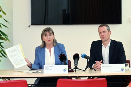 Bei der Pressekonferenz im hauptstädtischen Rathaus wiesen Lydie Polfer (DP) und Serge Wilmes (CSV) auf Unklarheiten in der nationalen Gesetzgebung hin