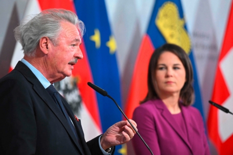 EU-Außenminister / Zehn Mitgliedstaaten gründen „Freundesgruppe“