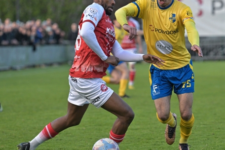 Alison Martins (r.) ist ein wichtiger Bestandteil des Merscher Mittelfelds