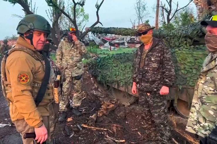 Ukraine-Krieg / Wagner-Söldner übergeben Stellungen in Bachmut an russische Armee