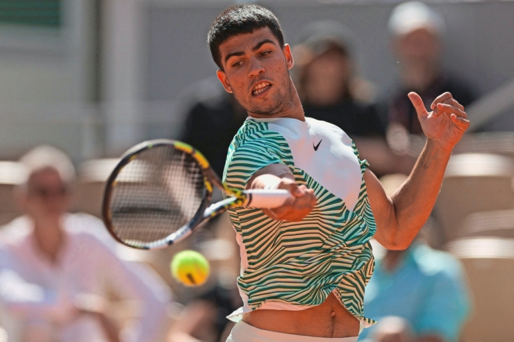 Tennis / French Open: Alcaraz siegt in vier Sätzen