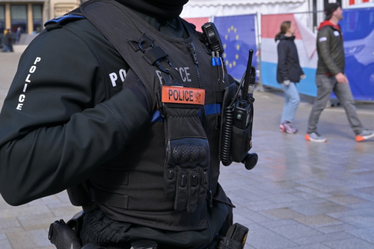 Staatsanwaltschaft / Anti-Terror-Einheit nimmt 18-jährigen Luxemburger wegen eines Videos fest