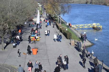 Remich: Die Moselpromenade ist bei schönem Wetter Treffpunkt für viele – auch die zahlreichen Tagestouristen lieben diesen Ort