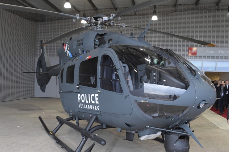 Region / Mann belästigt Passanten in Wormeldingen – Polizei sucht per Hubschrauber