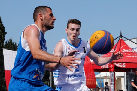 Victor Stein (in Weiß) und die FLBB-Herren unterlagen in Malta ganz knapp im Finale