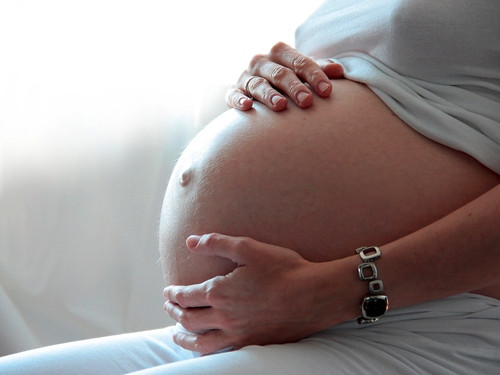 Neue Studie / Hitzestress vergrößert Risiko von spontanen Frühgeburten