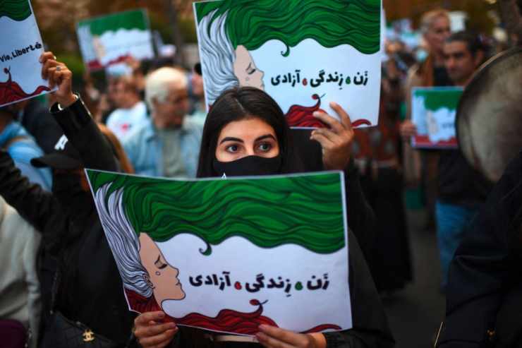 Proteste im Iran / Die Engel von Schiras: Luxemburger Studenten erinnern an Hinrichtungen von zehn Frauen vor 40 Jahren