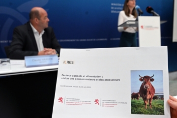Landwirtschaft / Was kommt in Luxemburg auf den Teller? Minister Haagen präsentiert Umfrageresultate