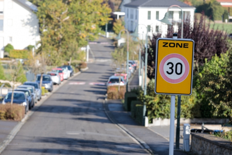 Pläne der „Sécurité routière“ / Innerorts überall Tempo 30, neue Führerscheinprüfung und strengere Kontrollen