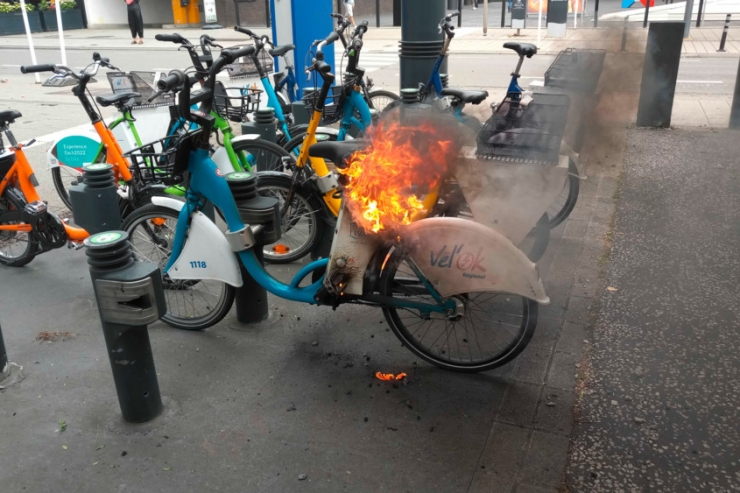 Esch / Vël’OK-Fahrrad fängt Feuer: Betreiber bezieht Stellung zu dem Fall – und weiteren Bränden