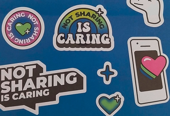 Teilen von Mobbing-Videos / Kampagne „Not sharing is caring“ gegen Handygewalt