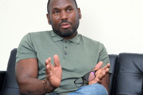 Hamadou Zarmakoye ist Psychologe und Psychotherapeut beim ZEV