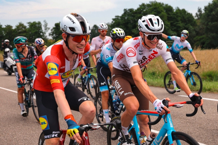 Tour de France / Entschuldigungen, verwirrende Funksprüche und Polemik: Das brachte die 11. Etappe