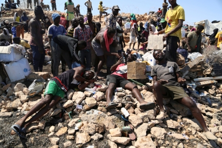 Gestrandet an der libyschen Grenze zu Tunesien