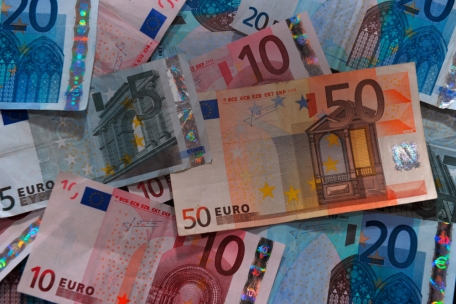 Euro-Raum / Geldmenge schrumpft überraschend – Kreditfluss an Firmen weniger üppig