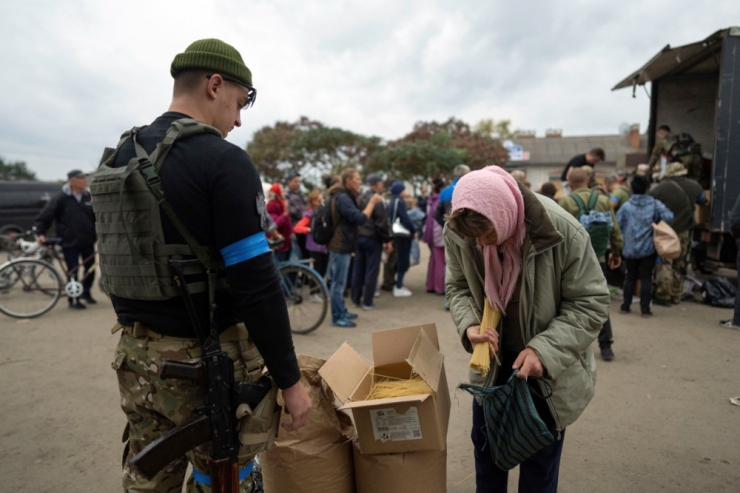 Leserforum / Humanitäre Hilfe statt Aufrüstung 