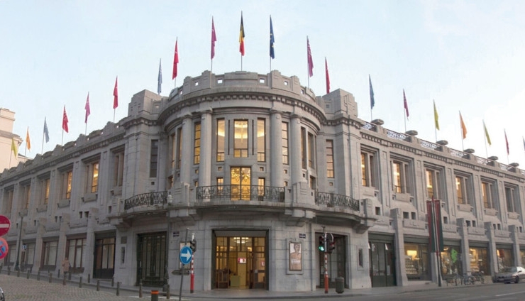 Kunstecke / „The Practise of Art“, eine Ausstellung zum 100. Jahrestag von Antoni Tàpies im Bozar