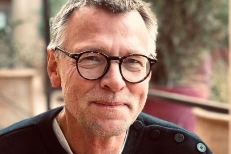 Dr. Michel Clees ist Gynäkologe und Präsident der Ethikkommission des CHEM. Er kandidiert für „déi gréng“ bei den Parlamentswahlen.