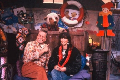 Metty Krings im RTL-Studio mit dem Li-La-Launebär und Stargast Nena