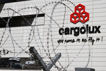 Editorial / Schweigen zum Streik: Die Cargolux fliegt wieder, die Politik darf aus ihren Löchern raus