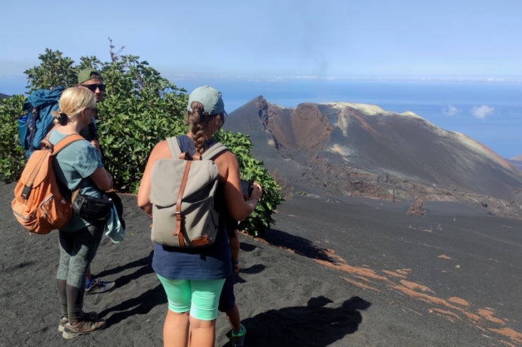 Spanien / Neues Leben nach dem Vulkanausbruch: Besuch im Sperrgebiet auf der Ferieninsel La Palma