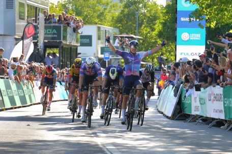 Tour de Luxembourg / Strong im Finish: Neuseeländer Corbin Strong gewinnt 1. Etappe – Alex Kirsch 8. 