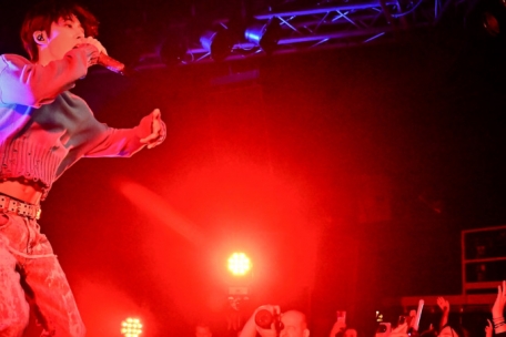 K-Pop/K-Hip-Hop / Tosender Wasserfall: B.I lässt Luxemburg auf der koreanischen Welle surfen