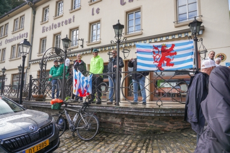 Trotz der widrigen Wetterverhältnisse hatten sich einige luxemburgische Fans am Viandener Anstieg eingefunden