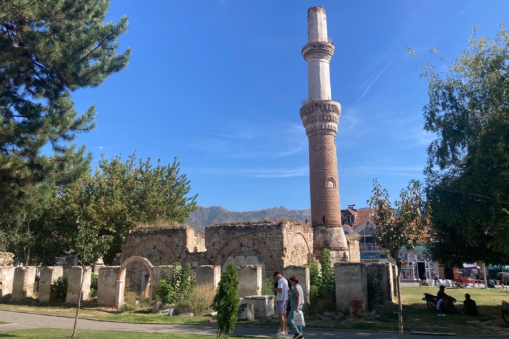 Nordmazedonien / Albanische Minderheit sieht Fortschritte, doch Armut und Perspektivenmangel sind geblieben